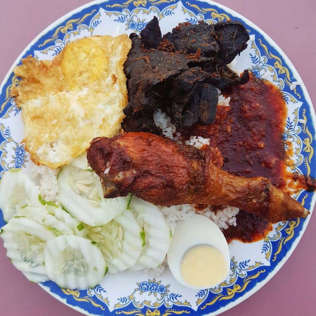 8 Best Nasi Lemak Spots in Johor For All Foodies To Try Out - Johor Foodie