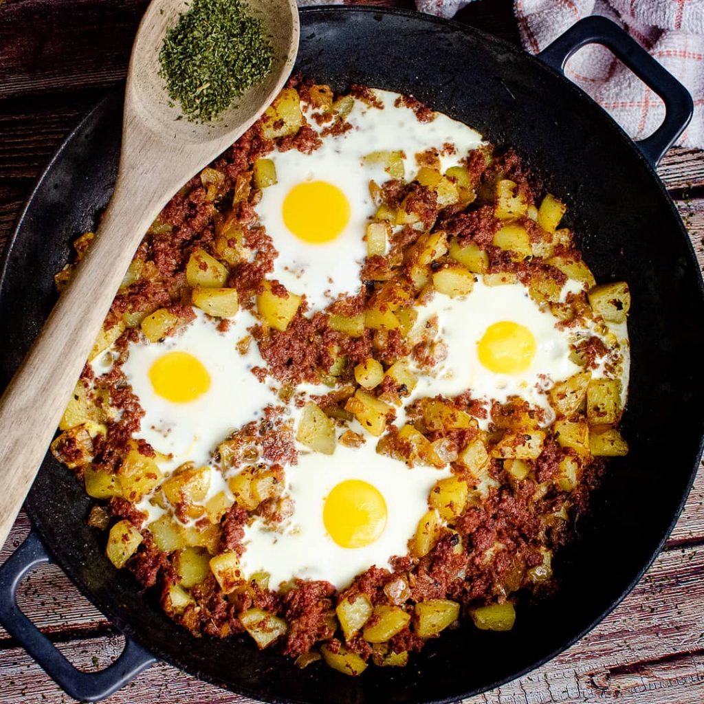 Here's How To Make Simple And Creamy Shepherd's Pie Using Corned Beef ...