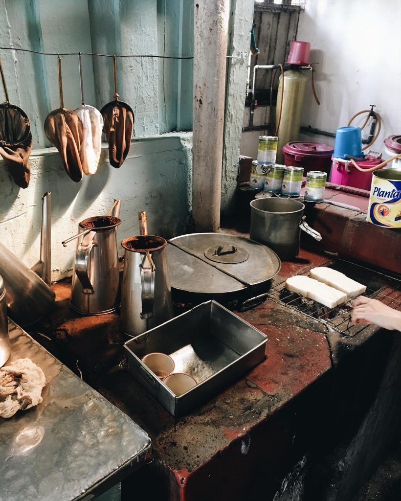 This Nostalgic Eatery In Muar Has Been Making Coffee And Toast Using ...